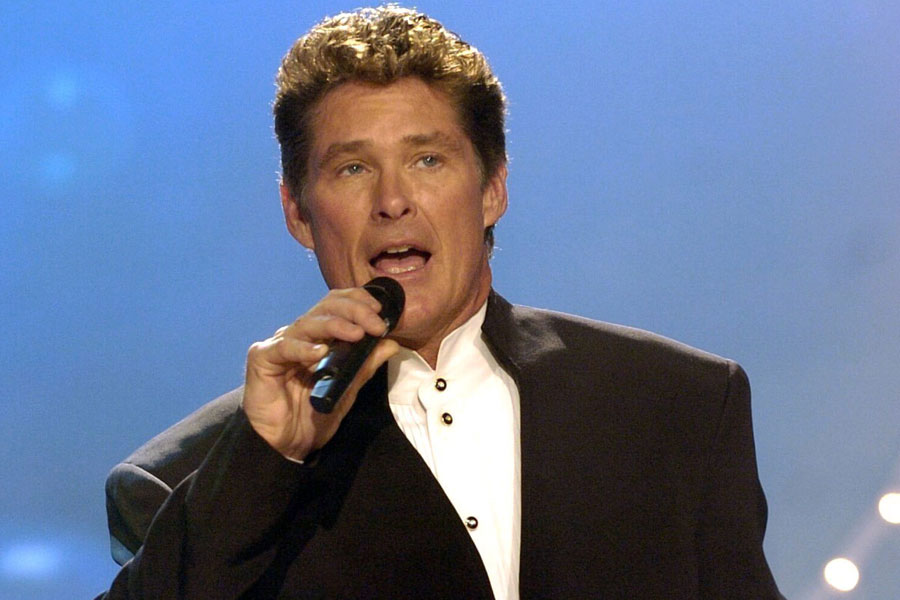 David Hasselhoff unveils new song 'Thirsty For Love' in incredibly cheesy  TV advert - watch