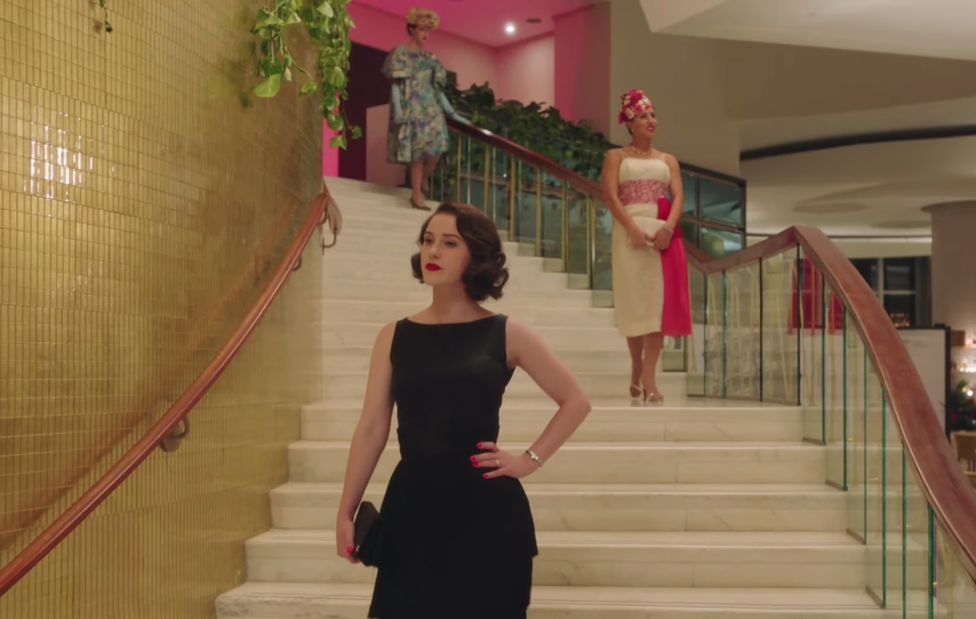 'Gilmore Girls' star Liza Weil pops up in the new season 3 trailer for