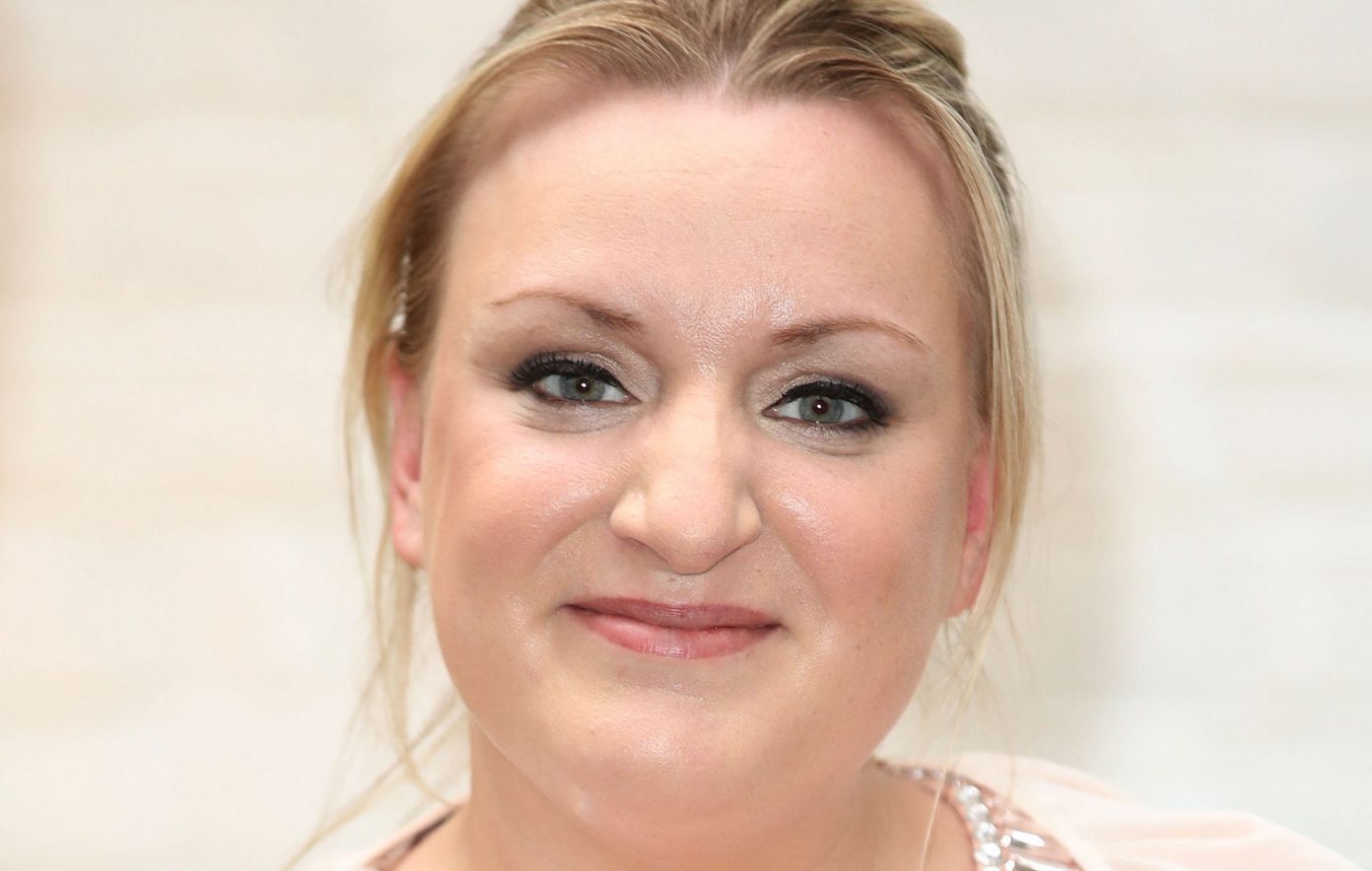 Daisy May Cooper to "get pissed and analyse Tinder dates" on new TV show