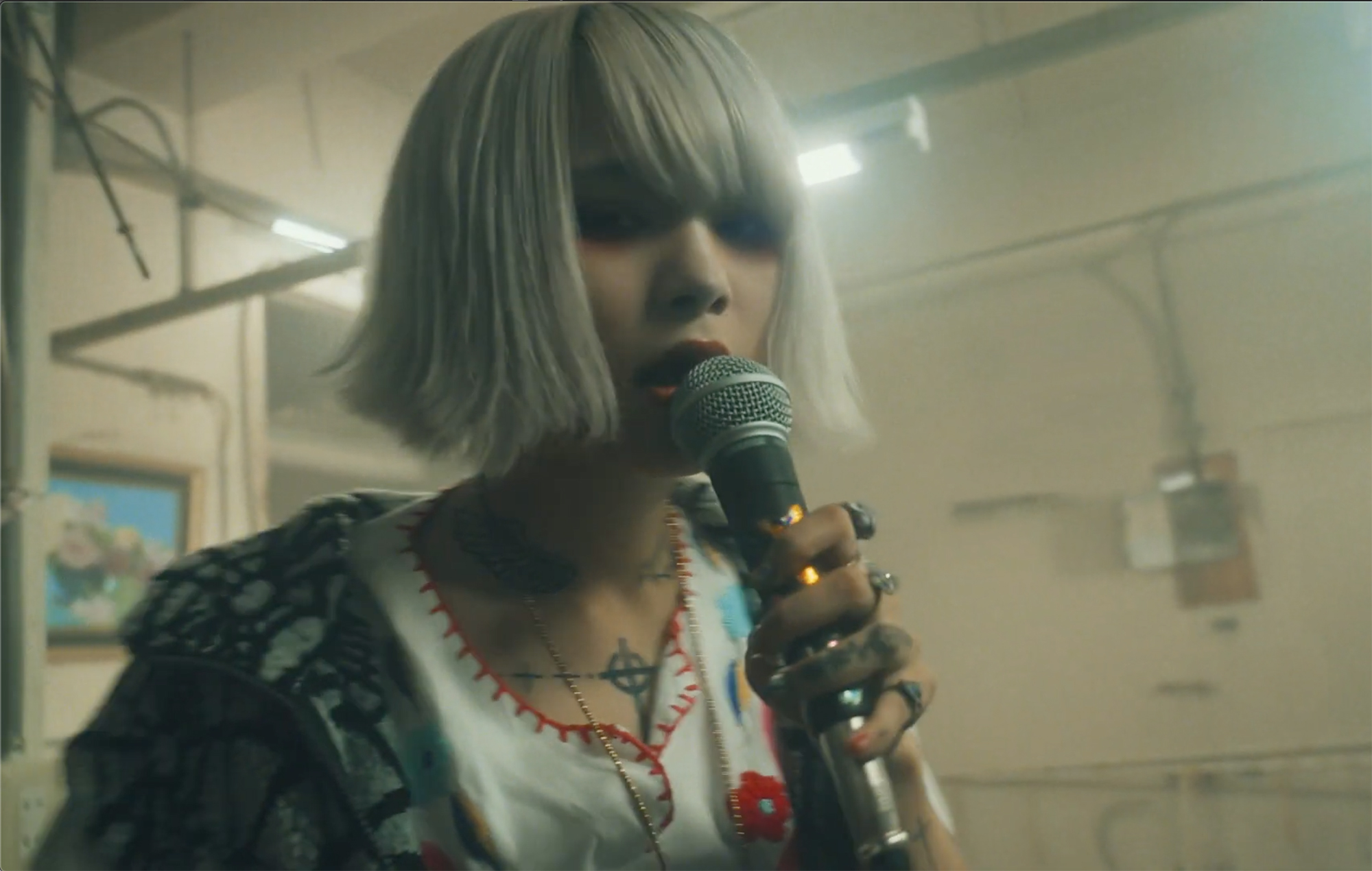 Tokyo hyperpop artist 4s4ki makes major label debut with new album