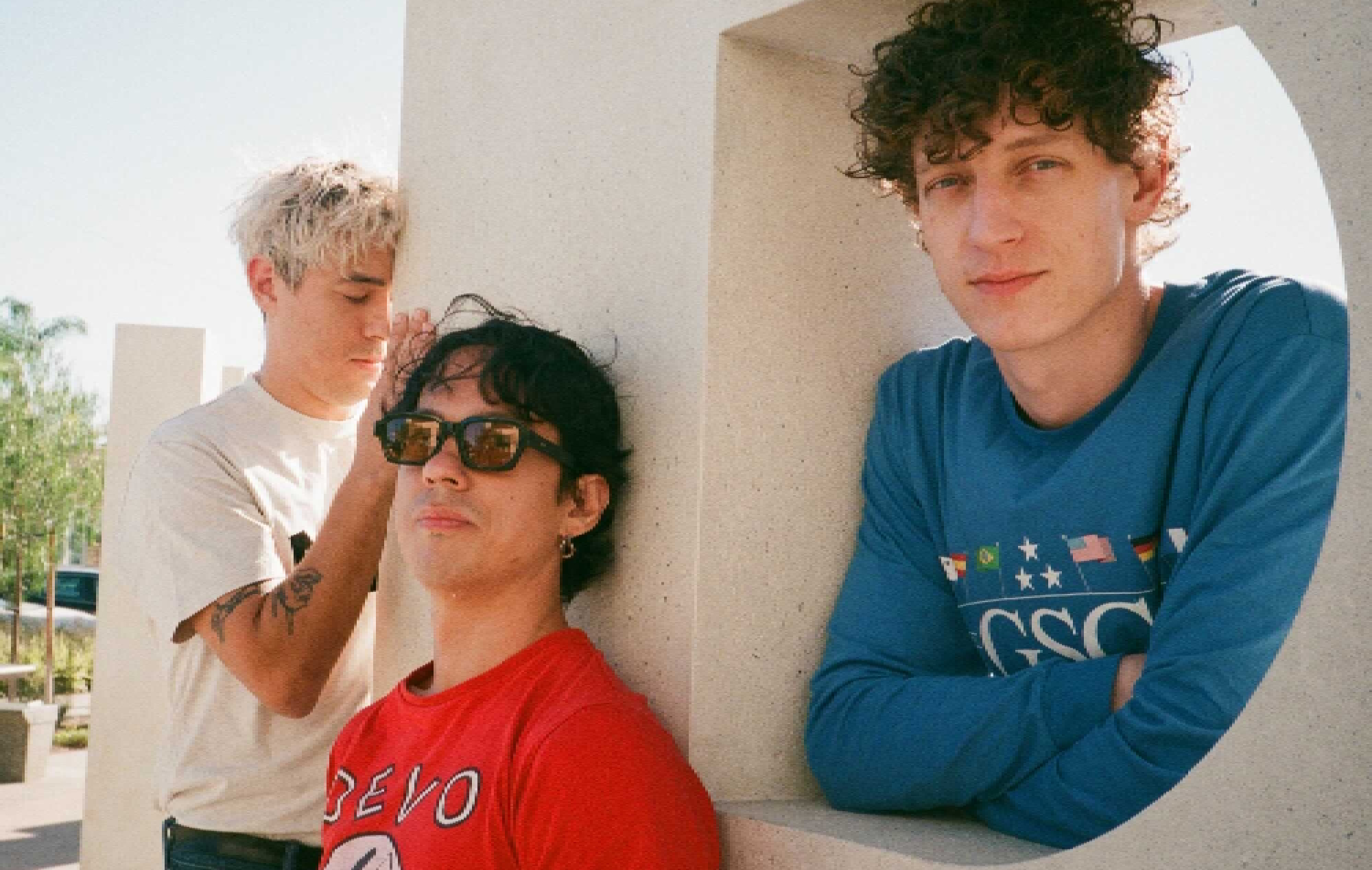 Last Dinosaurs to perform in Singapore this April